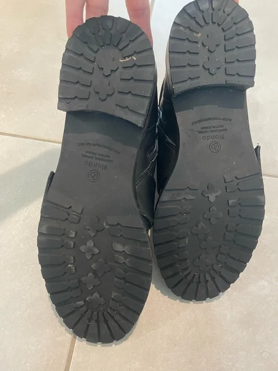 Black motorcycle boots - Picture 3 of 3